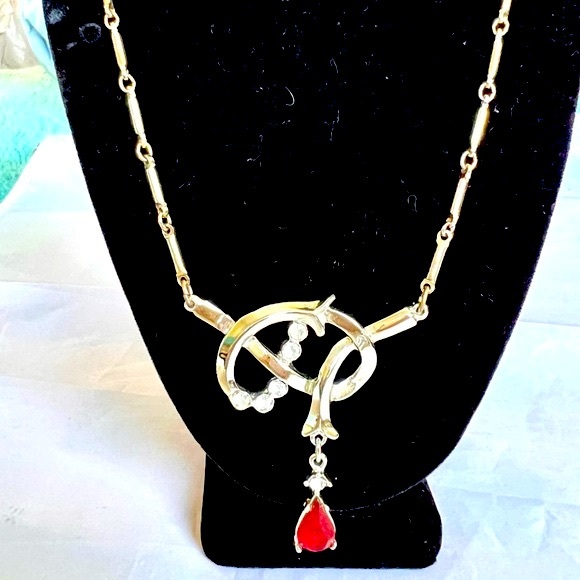 Vintage Jewelry - Vintage Twisted Knot Art Nouveau Style Gold Tone Choker Necklace Red Pear Stone